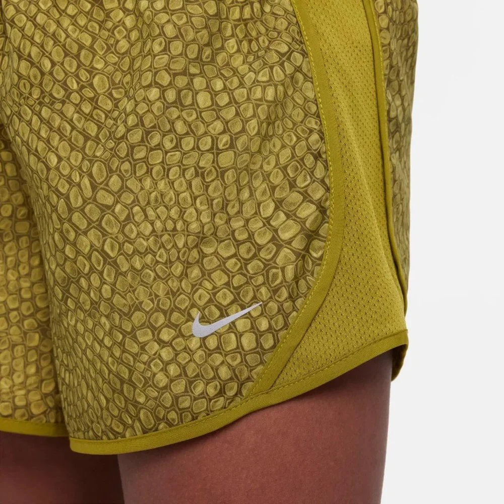 NWT Nike Girls' Alligator Print Tempo Running Shorts - Picture 4 of 7